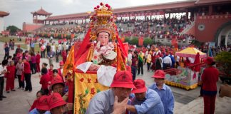 Chinese Folk Religion: Beliefs and Practices
