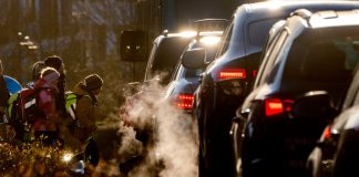 Germany, EU Reach Deal on Combustion-Engine Plan