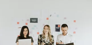 How to Write a Winning Sales Script with ChatGPT