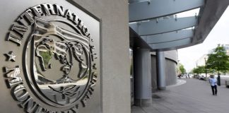 Pakistan Works to Revive IMF Bailout