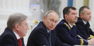 Russia’s Economy Is Starting to Come Undone