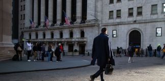Stocks Plunge as Investors Digest Fed Rate Hike